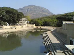 Manavadar Yellow Pages